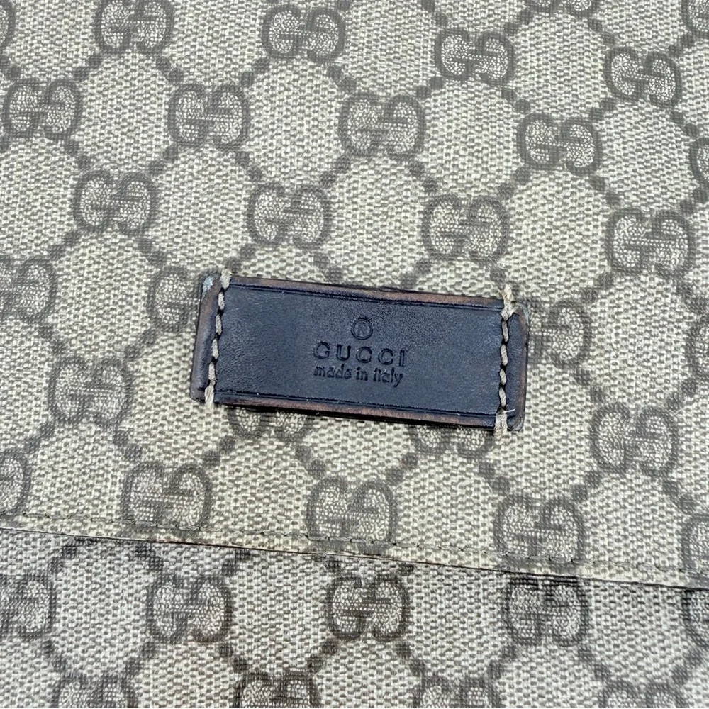 Gucci GG Supreme Baby Diaper Messenger Bag FLAWS